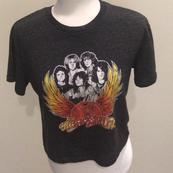 Aerosmith Tops - Aerosmith Graphic Tee cropped size small